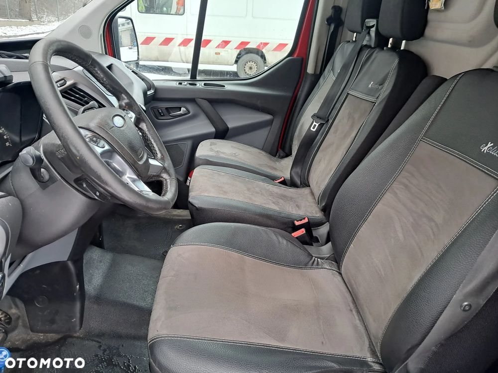 Ford TRANSIT CUSTOM - 9