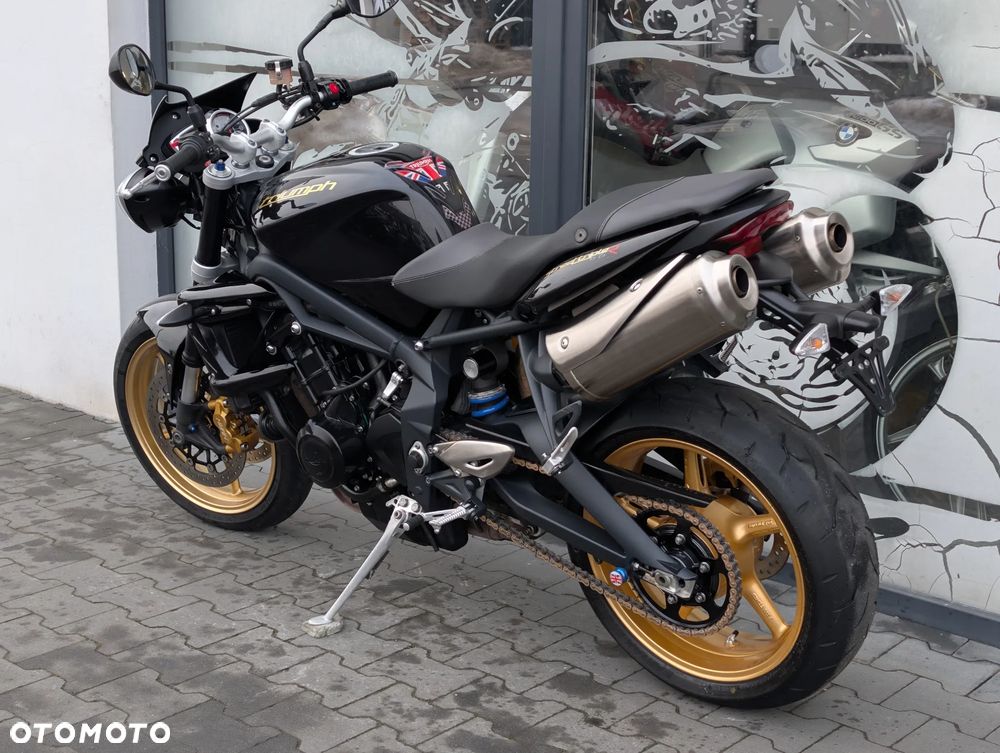 Triumph Street Triple - 25