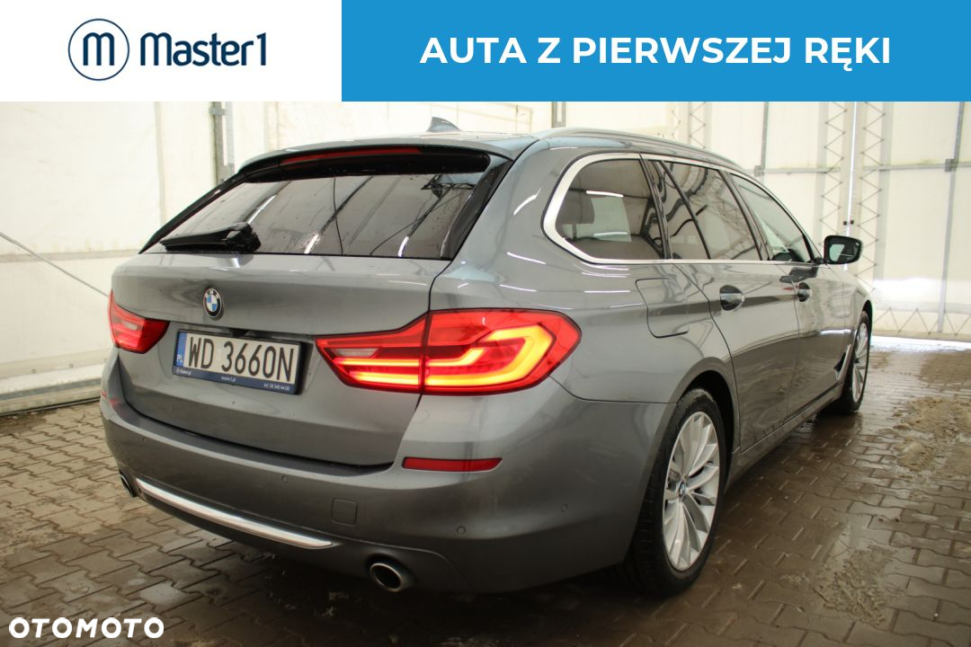 BMW Seria 5 520d xDrive Luxury Line - 4