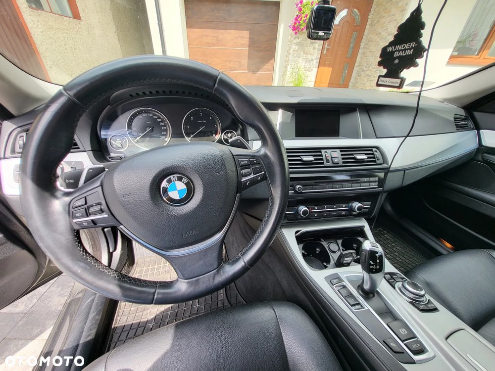 BMW Seria 5 518d - 9