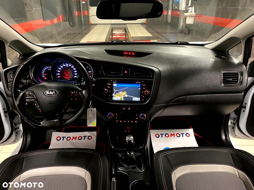 Kia Ceed 1.6 GDI Spirit - 16