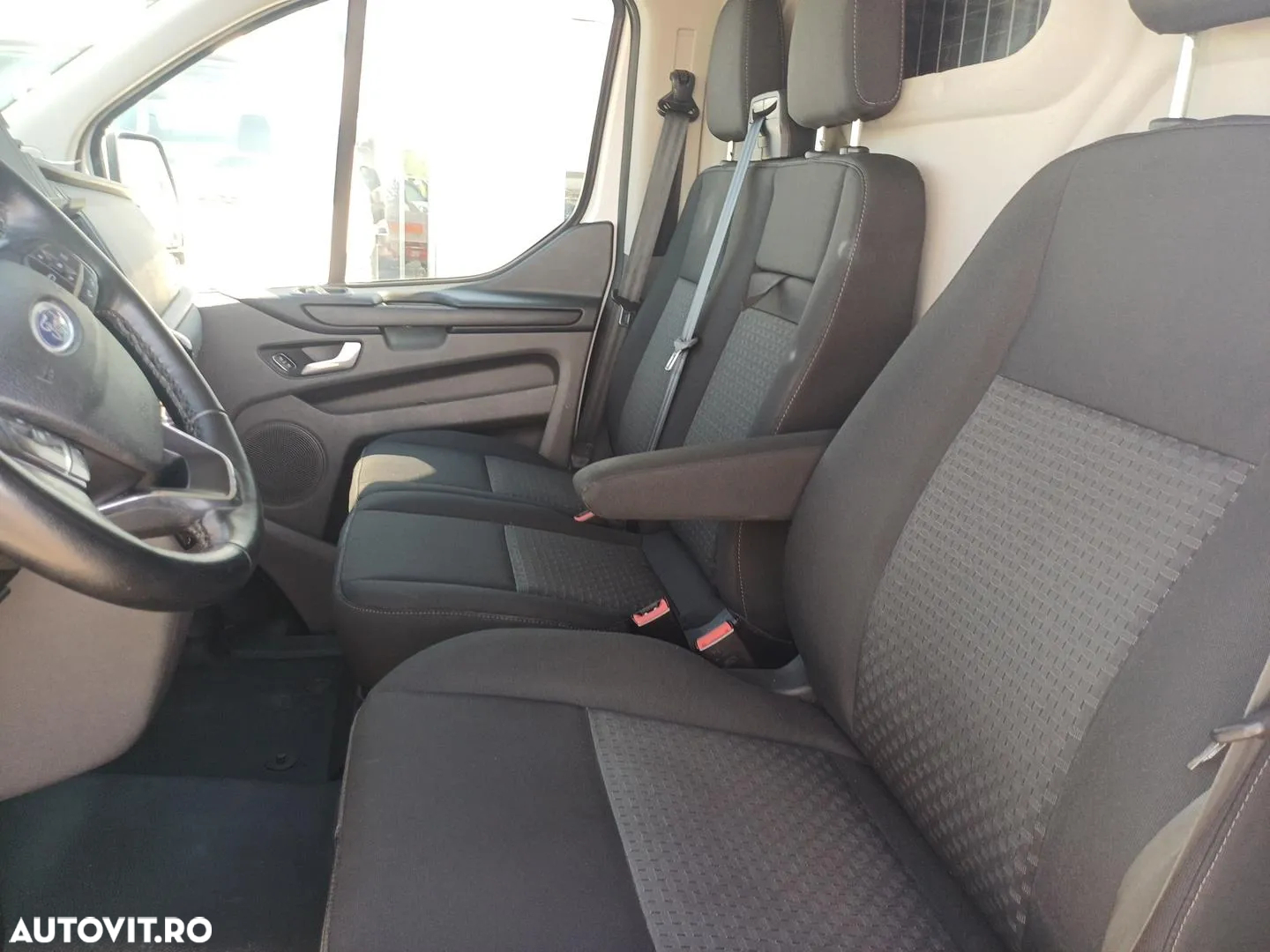 Ford Transit Custom - 12