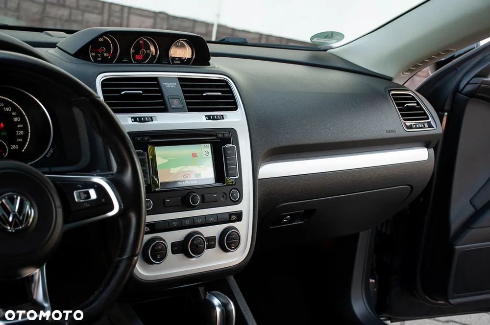 Volkswagen Scirocco 2.0 TSI (BlueMotion Technology) DSG - 32