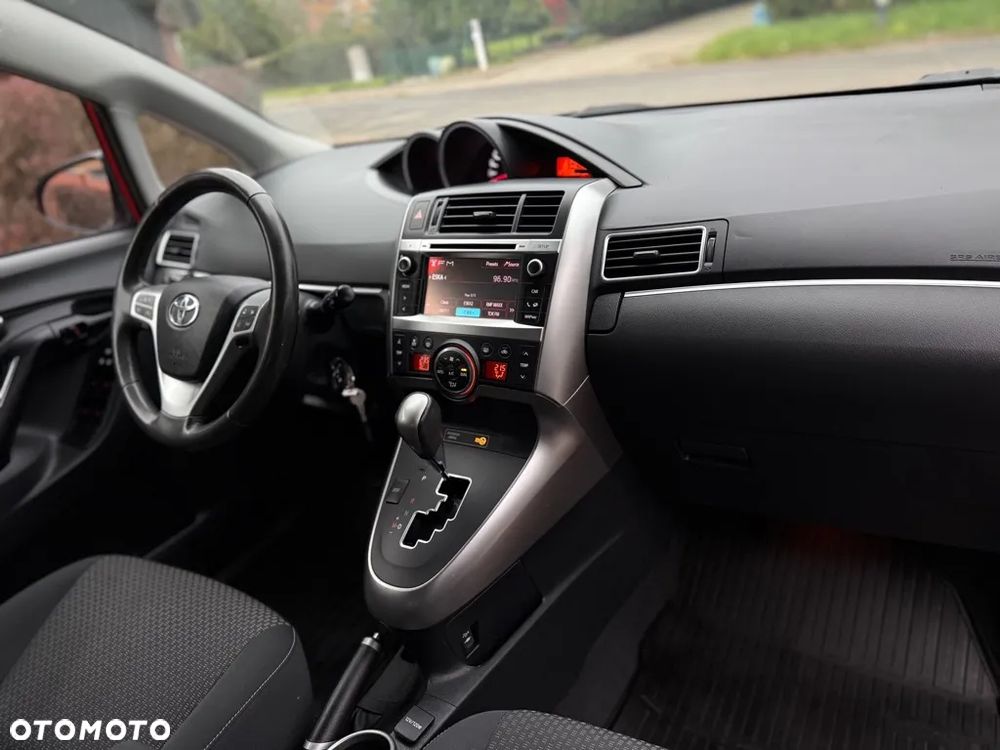 Toyota Verso 1.8 Premium MS - 30