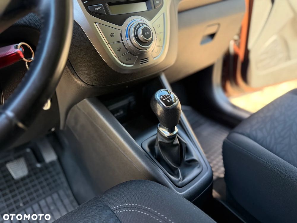 Hyundai ix20 - 12