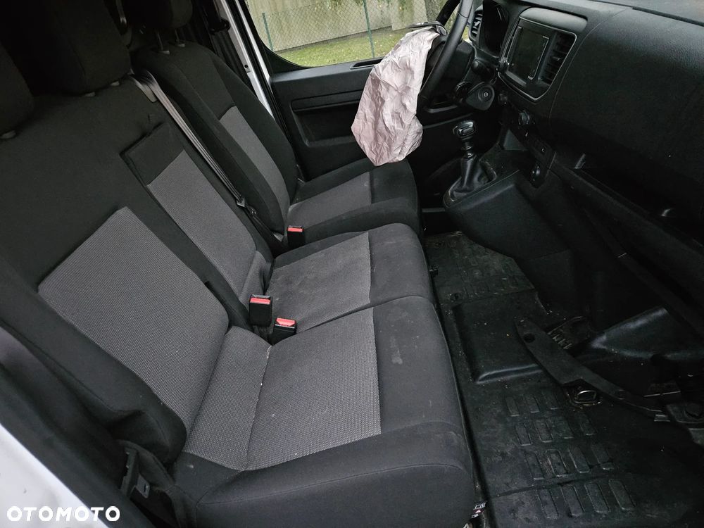 Opel Vivaro - 23