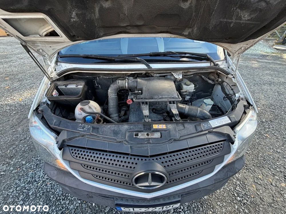 Mercedes-Benz Sprinter - 16