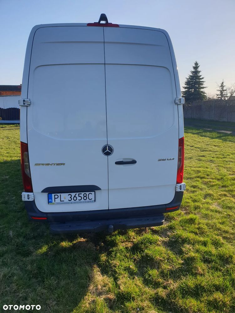 Mercedes-Benz Sprinter - 12