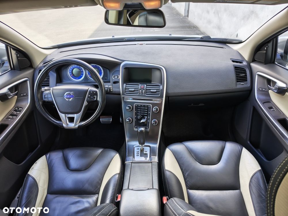 Volvo XC 60 - 8