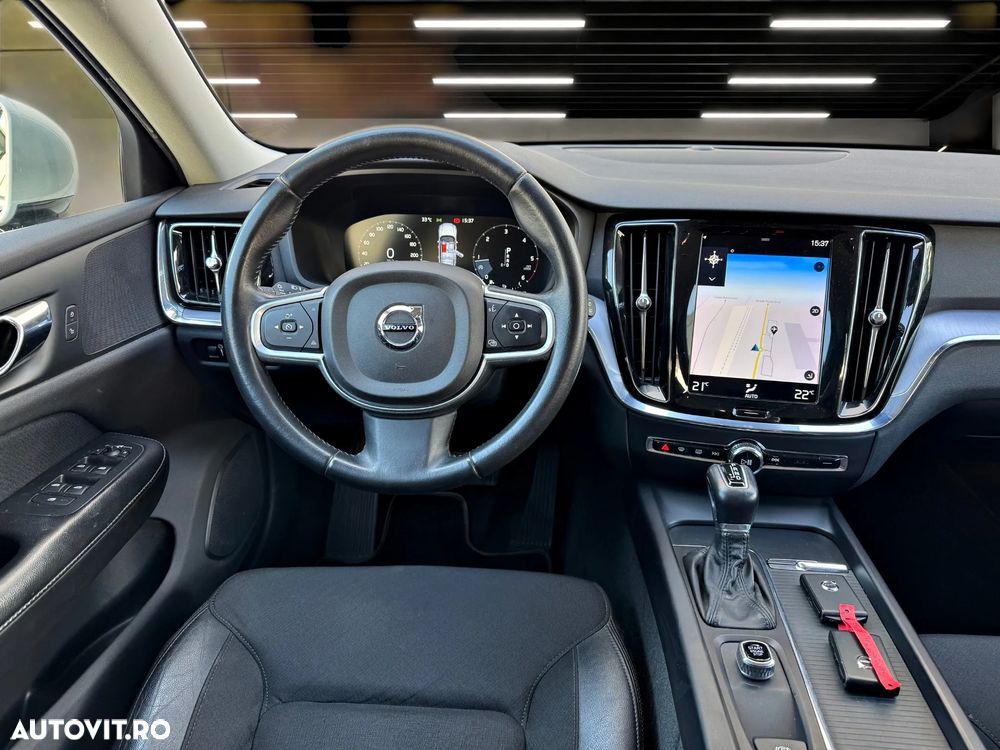 Volvo V60 D4 Momentum Pro - 10