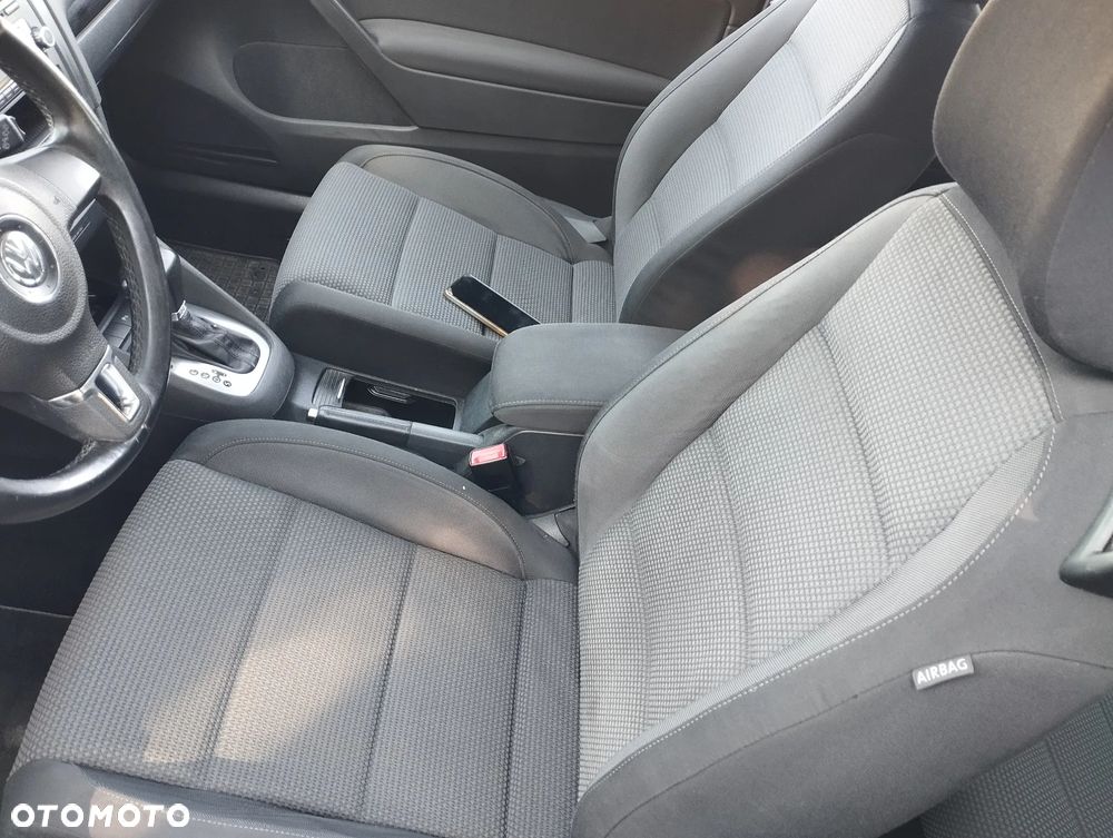 Volkswagen Golf - 14
