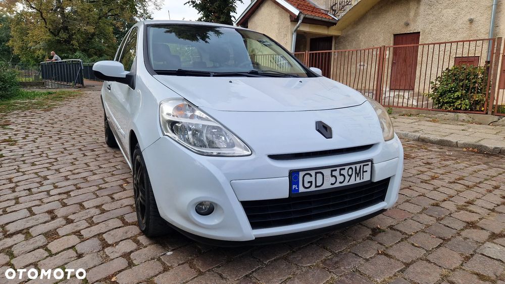 Renault Clio - 2