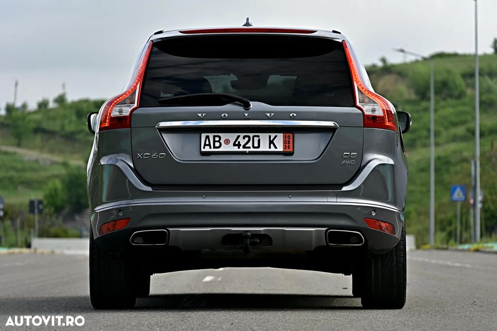 Volvo XC 60 D5 AWD Geartronic Summum - 14