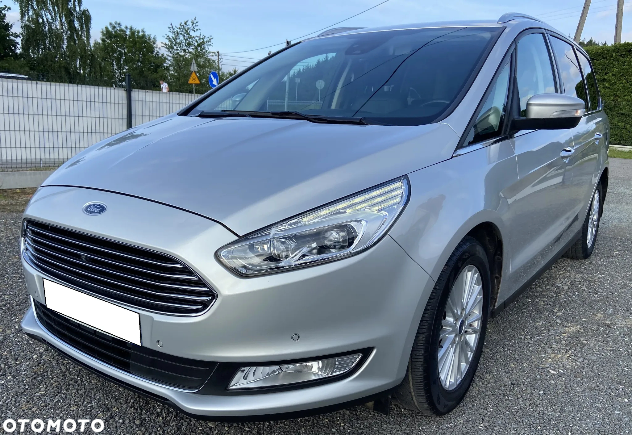 Ford Galaxy - 3
