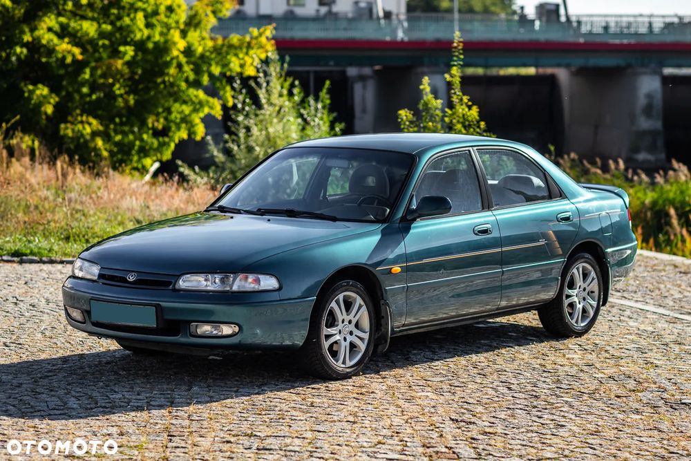 Mazda 626 2.0 GLE - 10