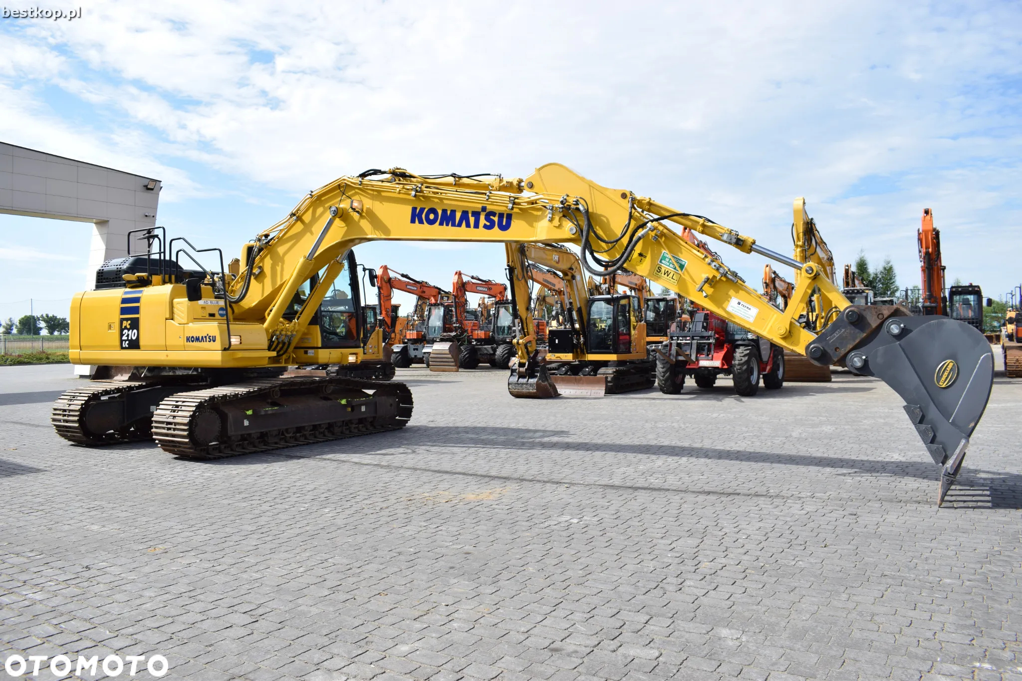 Komatsu PC210LC-11 - 33