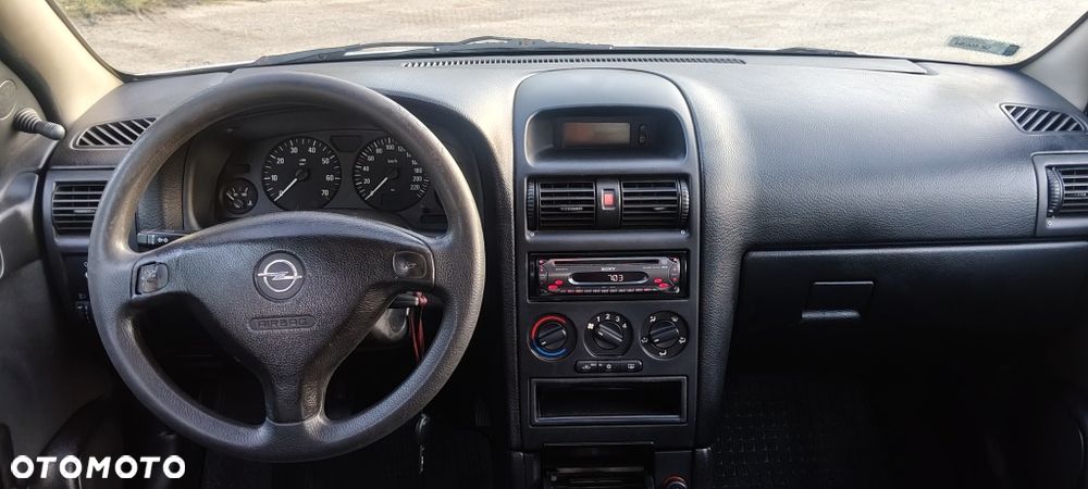 Opel Astra - 8