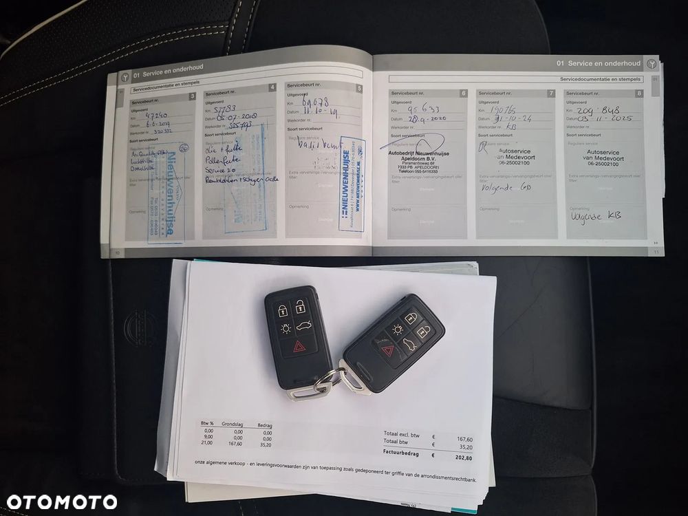 Volvo V40 D4 Momentum - 25