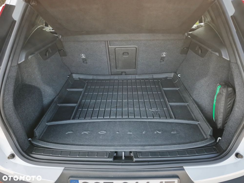 Volvo XC 40 T3 Momentum - 17