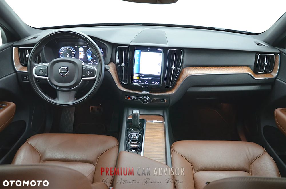 Volvo XC 60 B4 B Geartronic Momentum Pro - 22