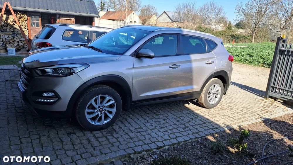 Hyundai Tucson 1.6 GDI BlueDrive Style 2WD - 10