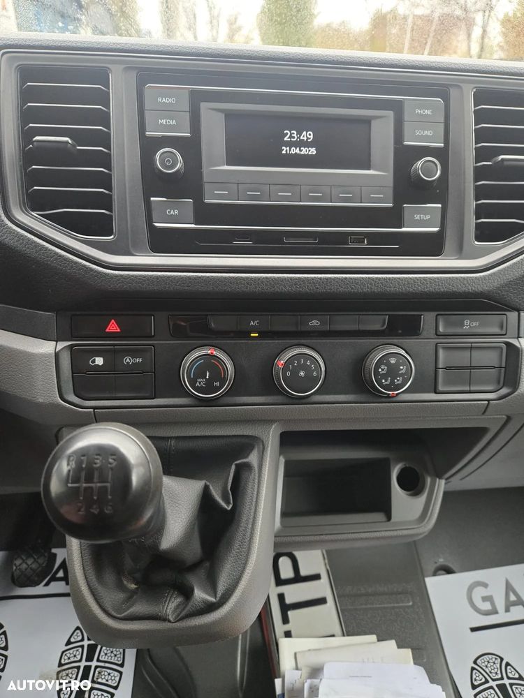 Volkswagen Crafter - 11