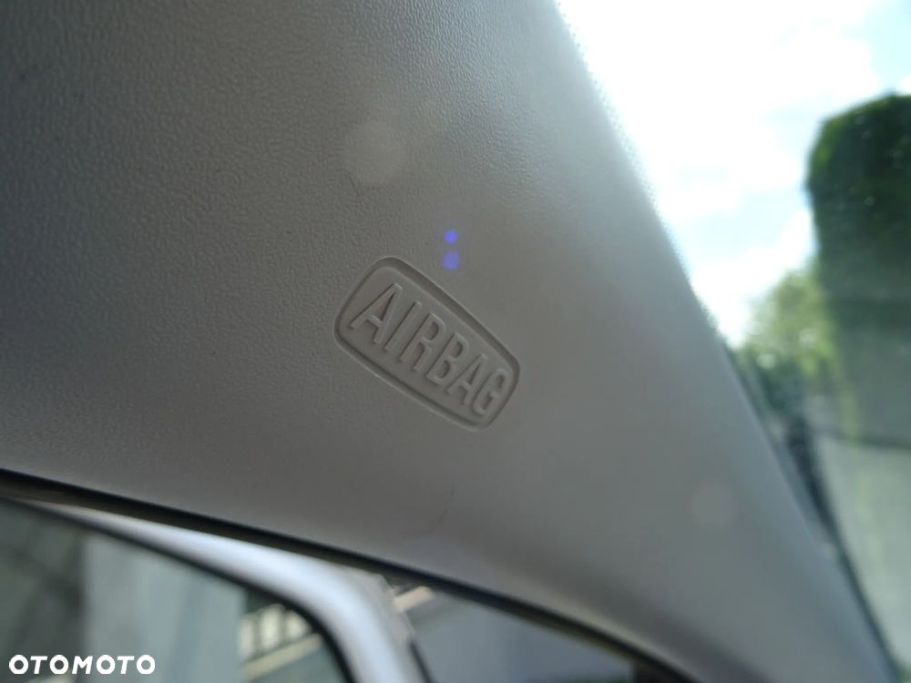 Opel Corsa 1.4 T Color Edition S&S - 13