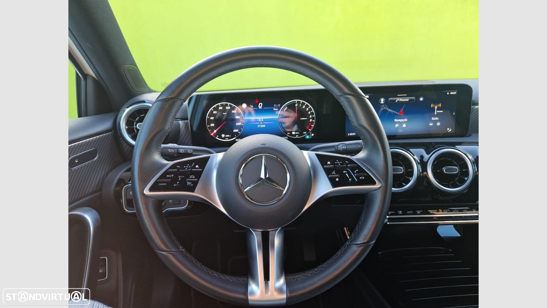 Mercedes-Benz A 250 e - 13