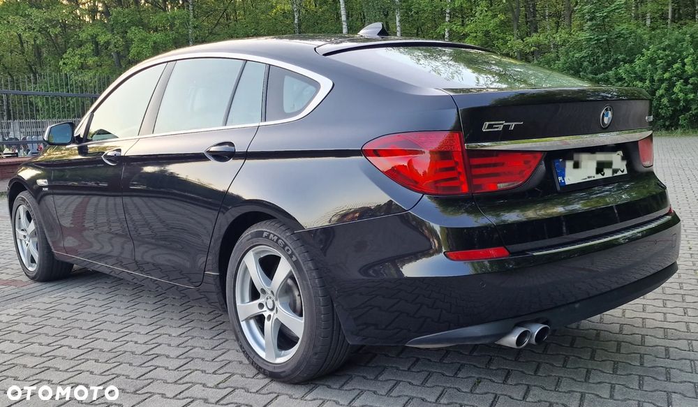 BMW 5GT - 7
