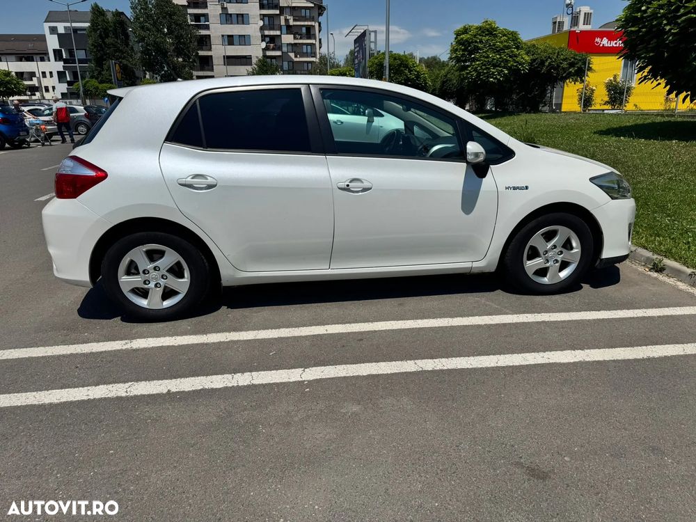 Toyota Auris - 4