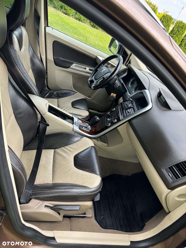 Volvo XC 60 2.4D AWD - 17