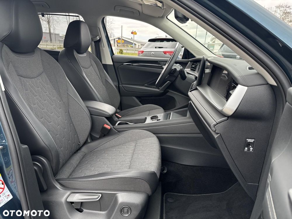 Volkswagen Tayron 1.5 eTSI mHEV Life DSG - 11