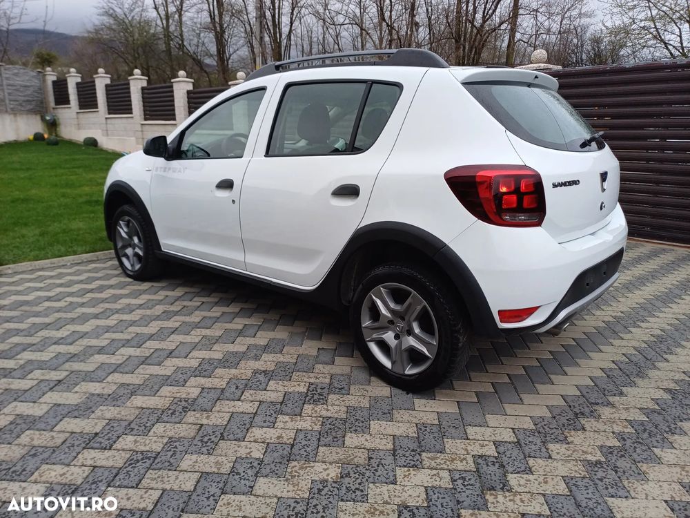 Dacia Sandero Stepway Blue dCi 95 Prestige - 4