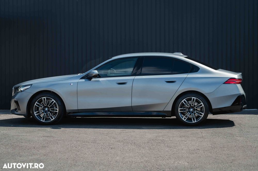 BMW Seria 5 520i AT MHEV - 10