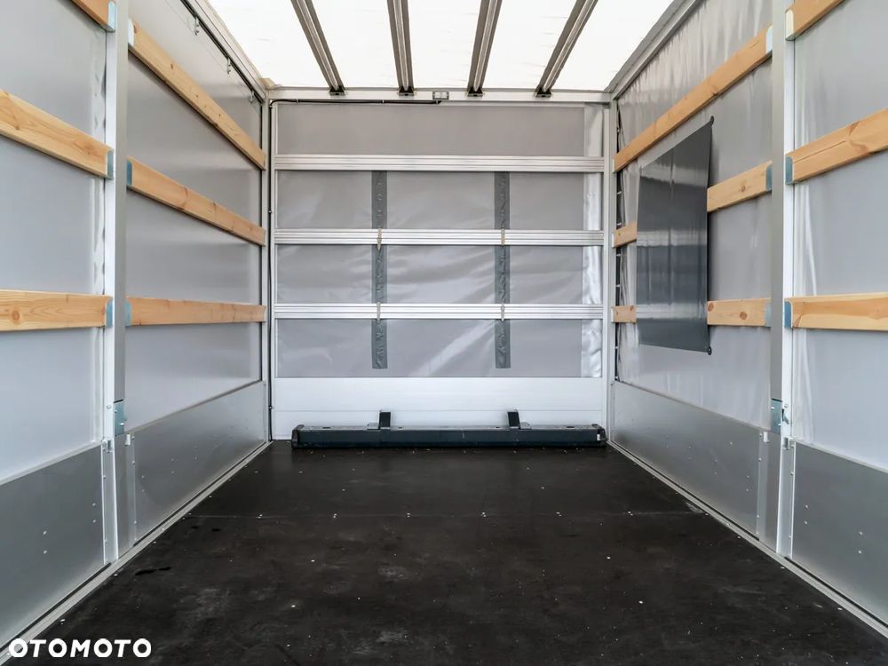 Iveco Daily 35C16 3.0 plandeka z windą - 12
