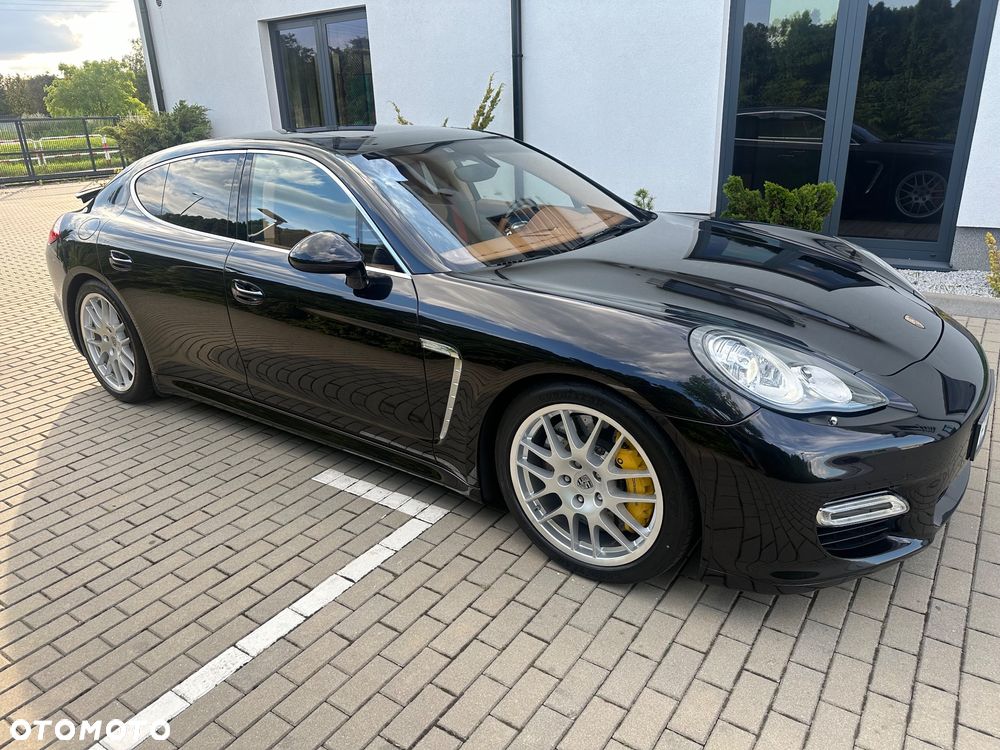 Porsche Panamera Turbo - 20