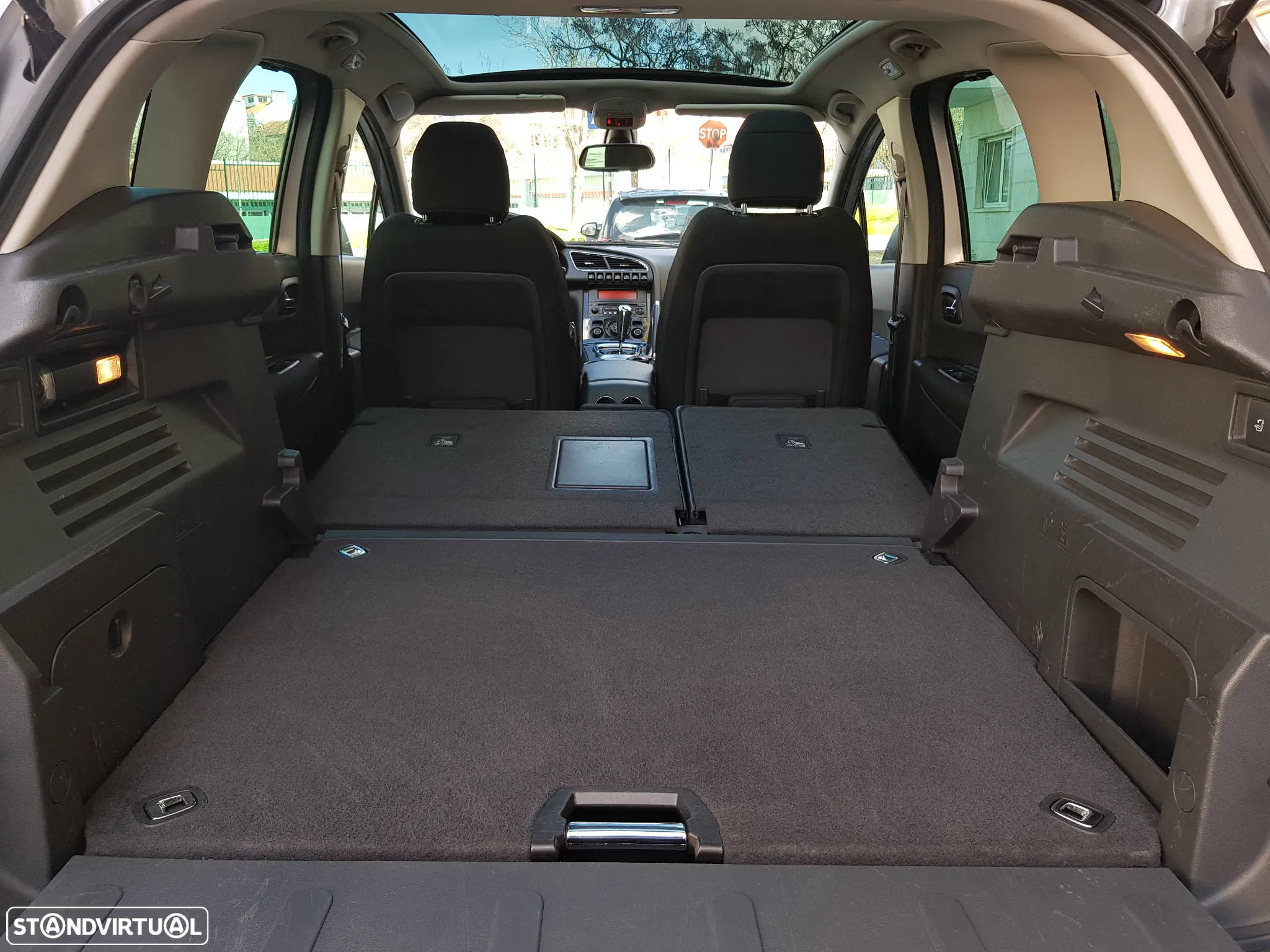 Peugeot 3008 1.6 HDi Sport - 12