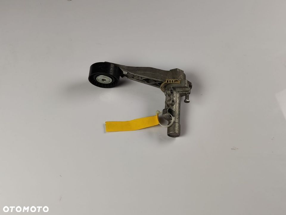 VOLKSWAGEN 1.6 TDI CLH Napinacz Paska Klinowego 7571015 80 08 - 3