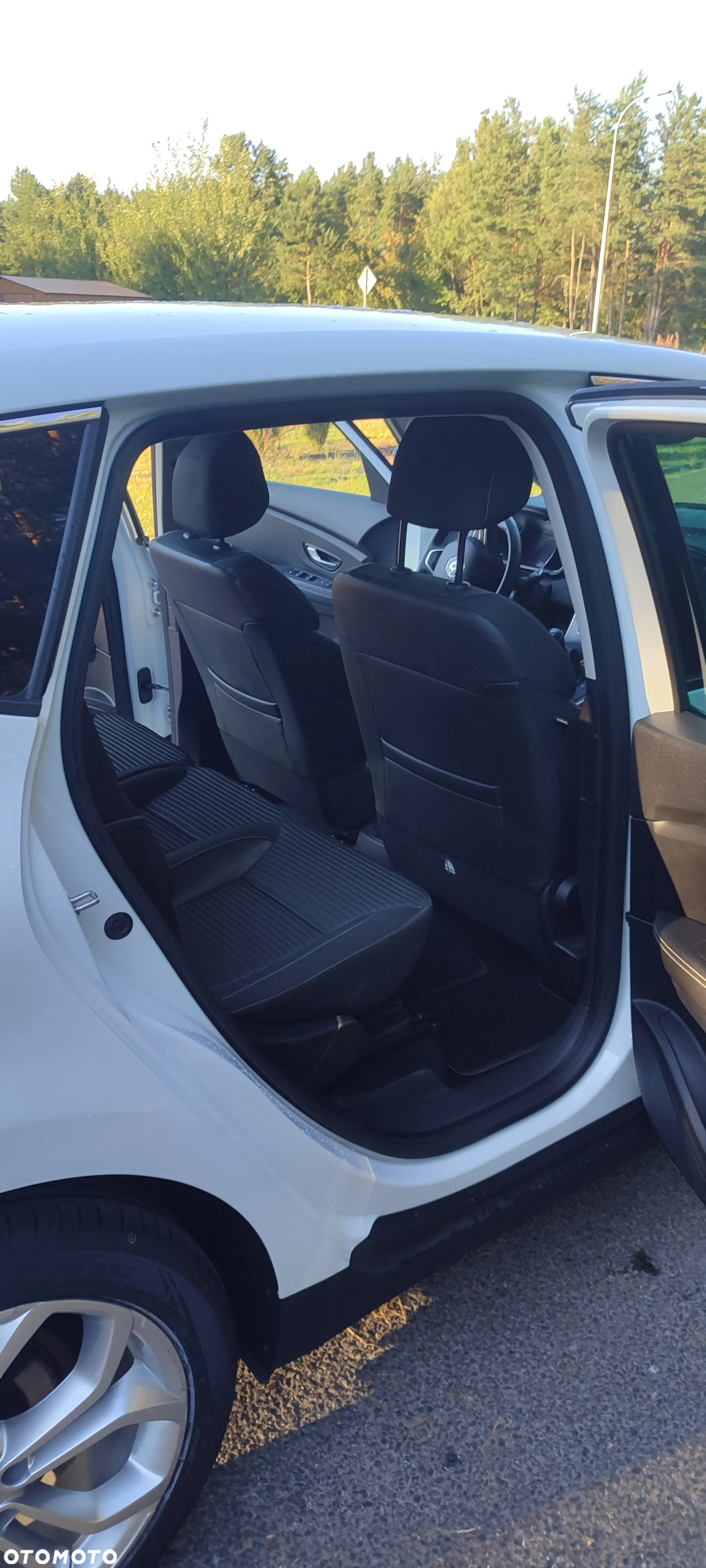Renault Scenic 1.7 Blue dCi Zen - 10