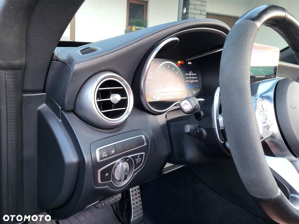 Mercedes-Benz Klasa C 43 AMG 4MATIC - 27