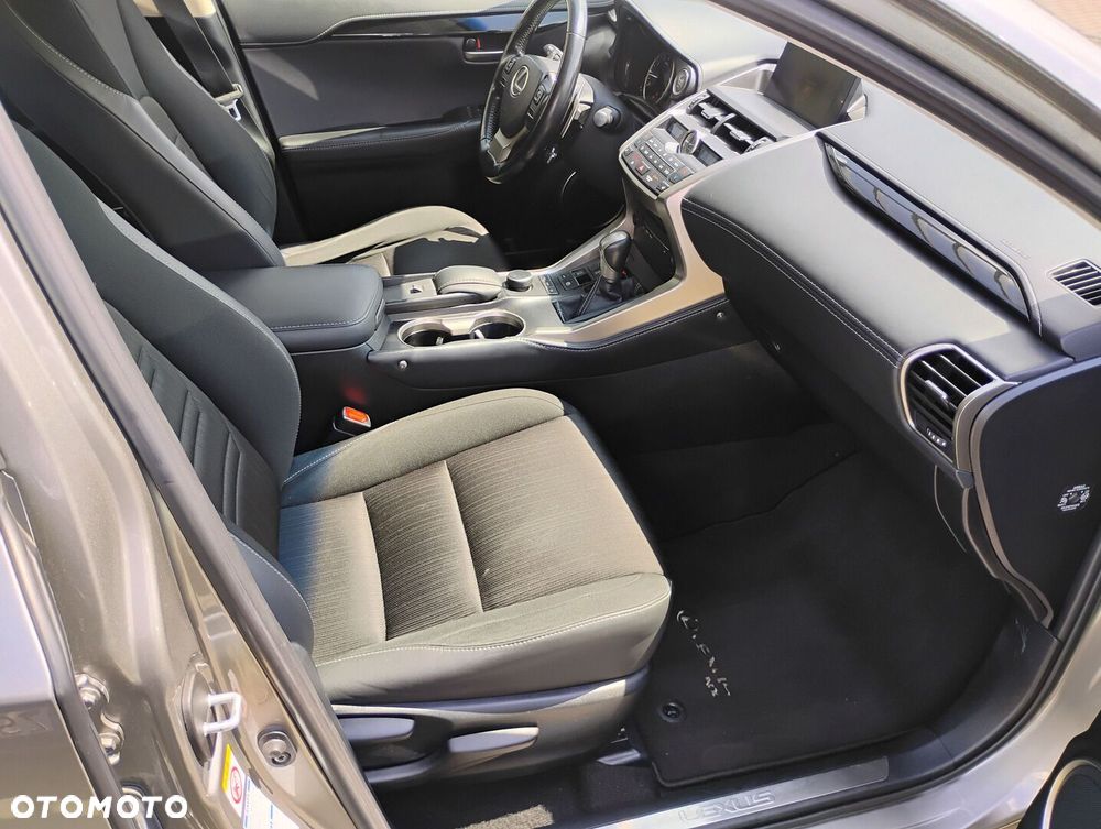 Lexus NX 200t Elite AWD - 26