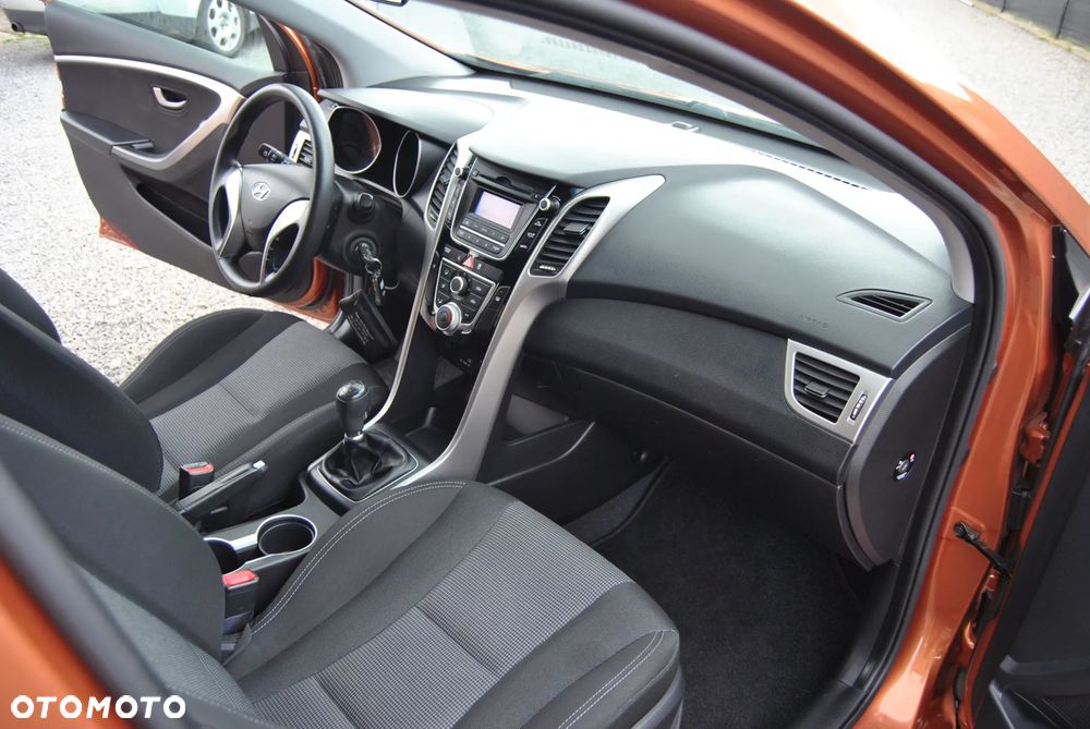 Hyundai i30 1.4 Trend - 8