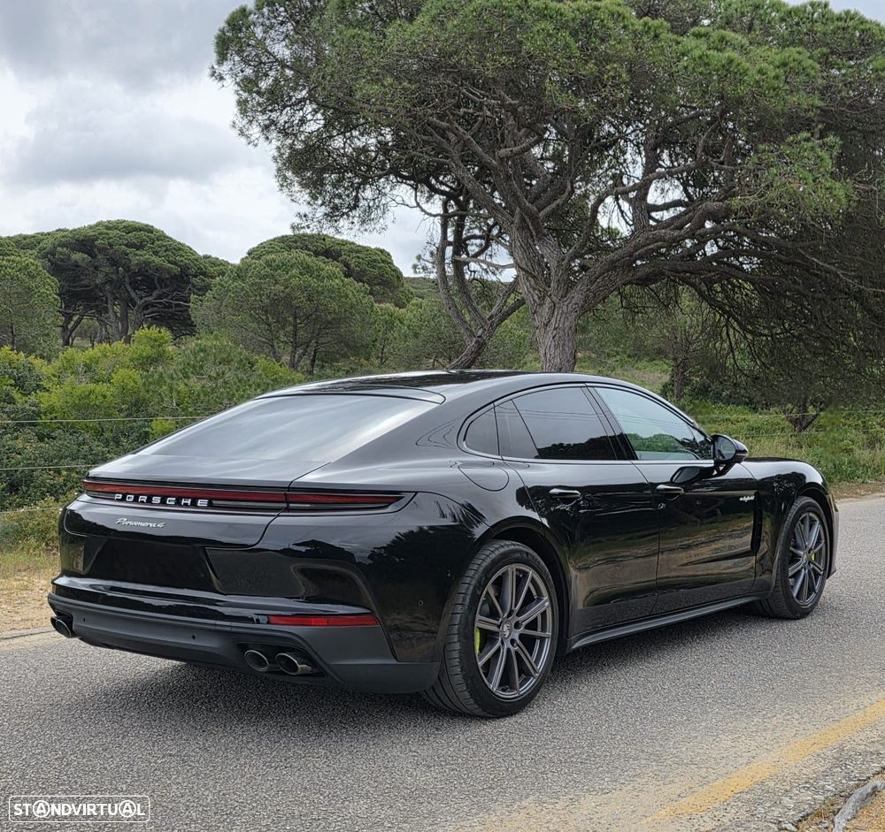 Porsche Panamera 4 E-Hybrid - 5