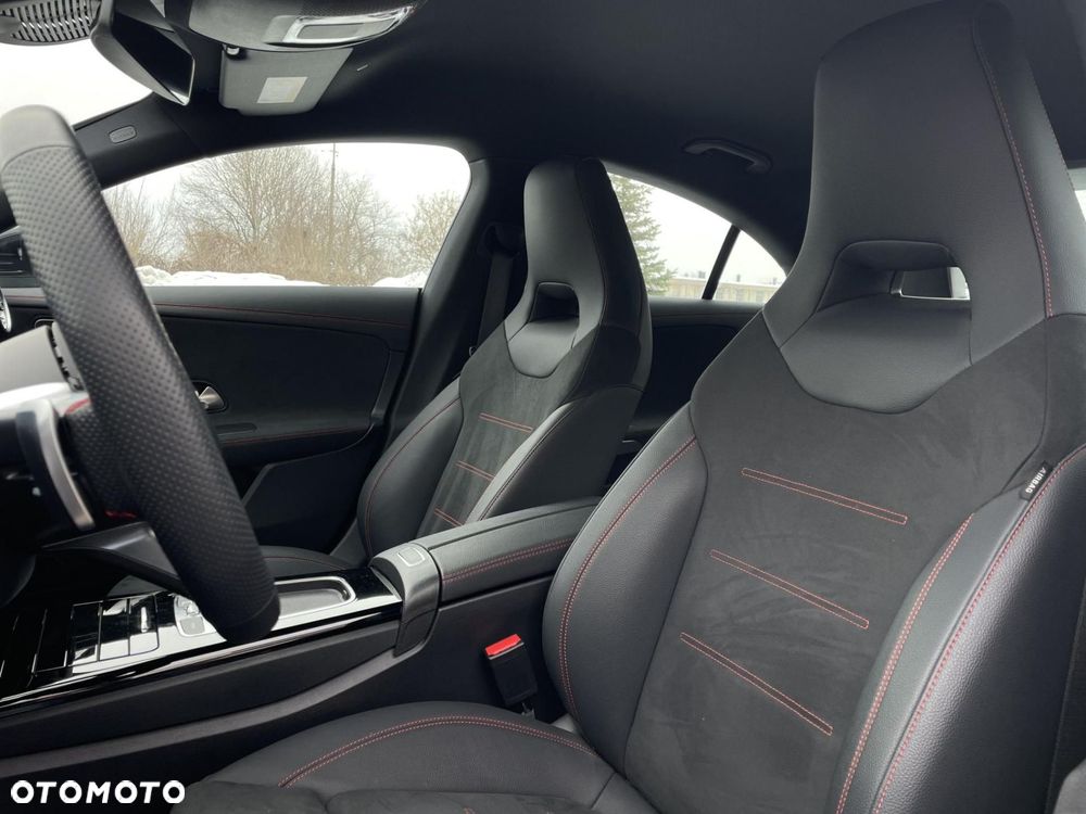 Mercedes-Benz CLA - 10