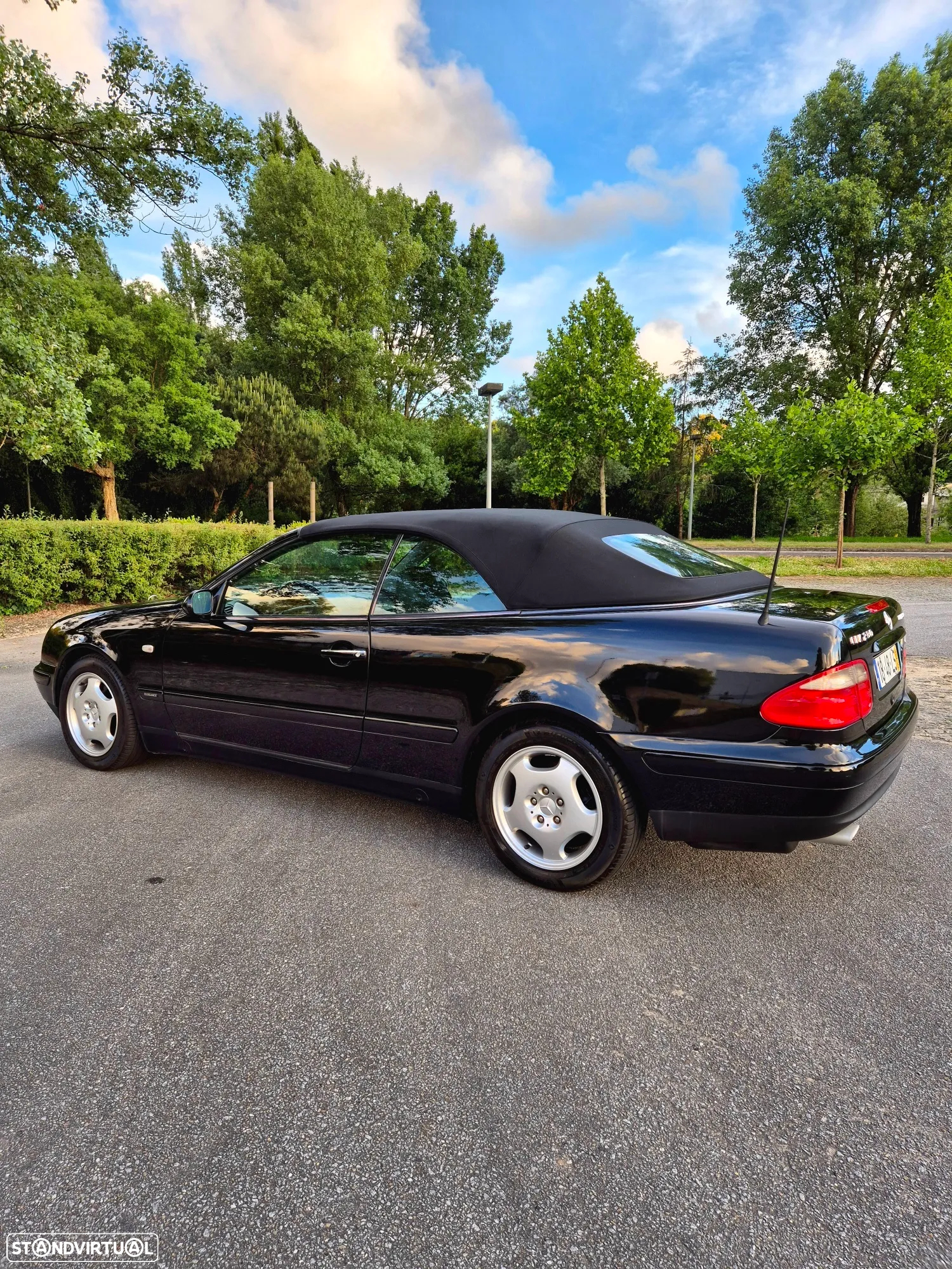 Mercedes-Benz CLK 230 - 8