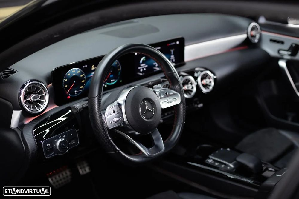 Mercedes-Benz A 250 e 8G-DCT AMG Line Advanced - 26