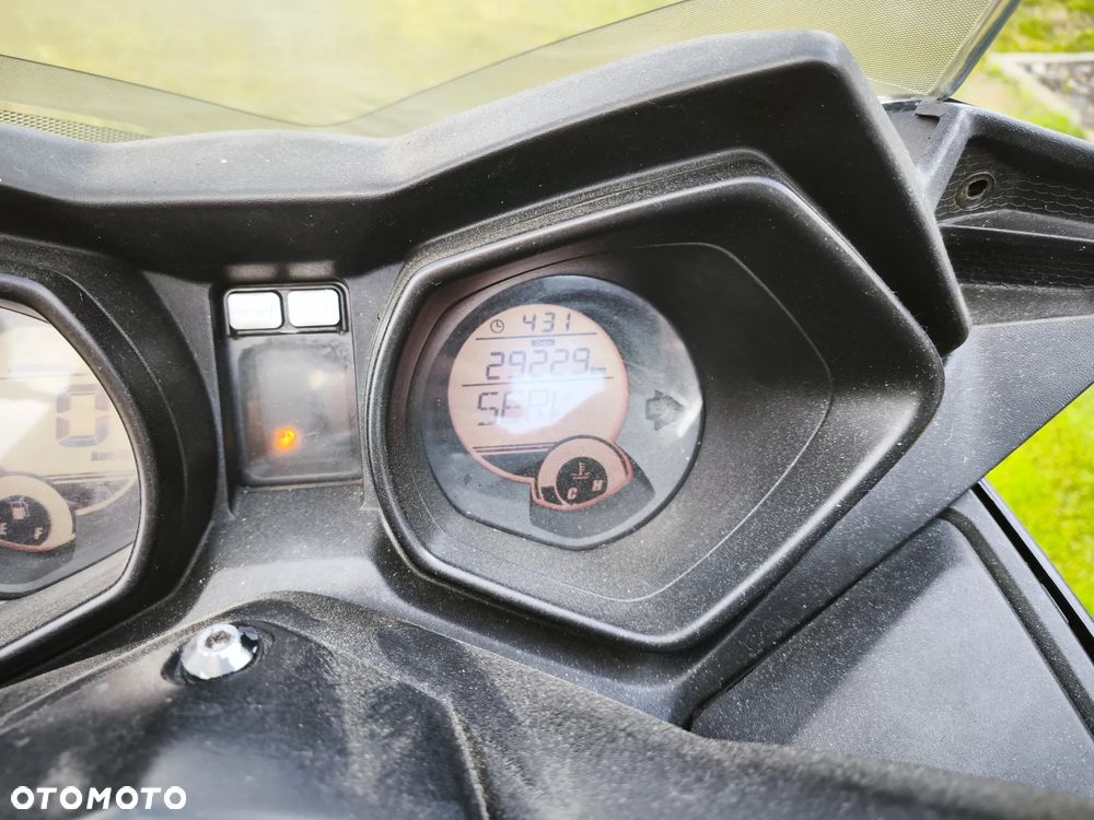 Yamaha X-max - 16