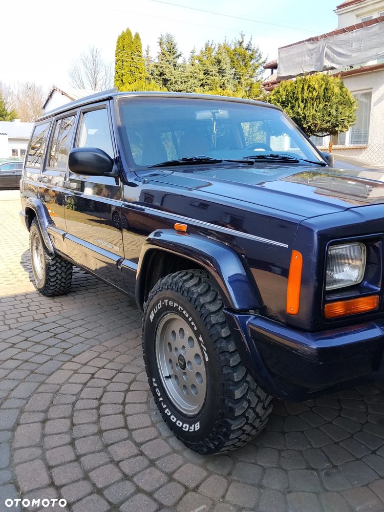 Jeep Cherokee 4.0 Limited - 22