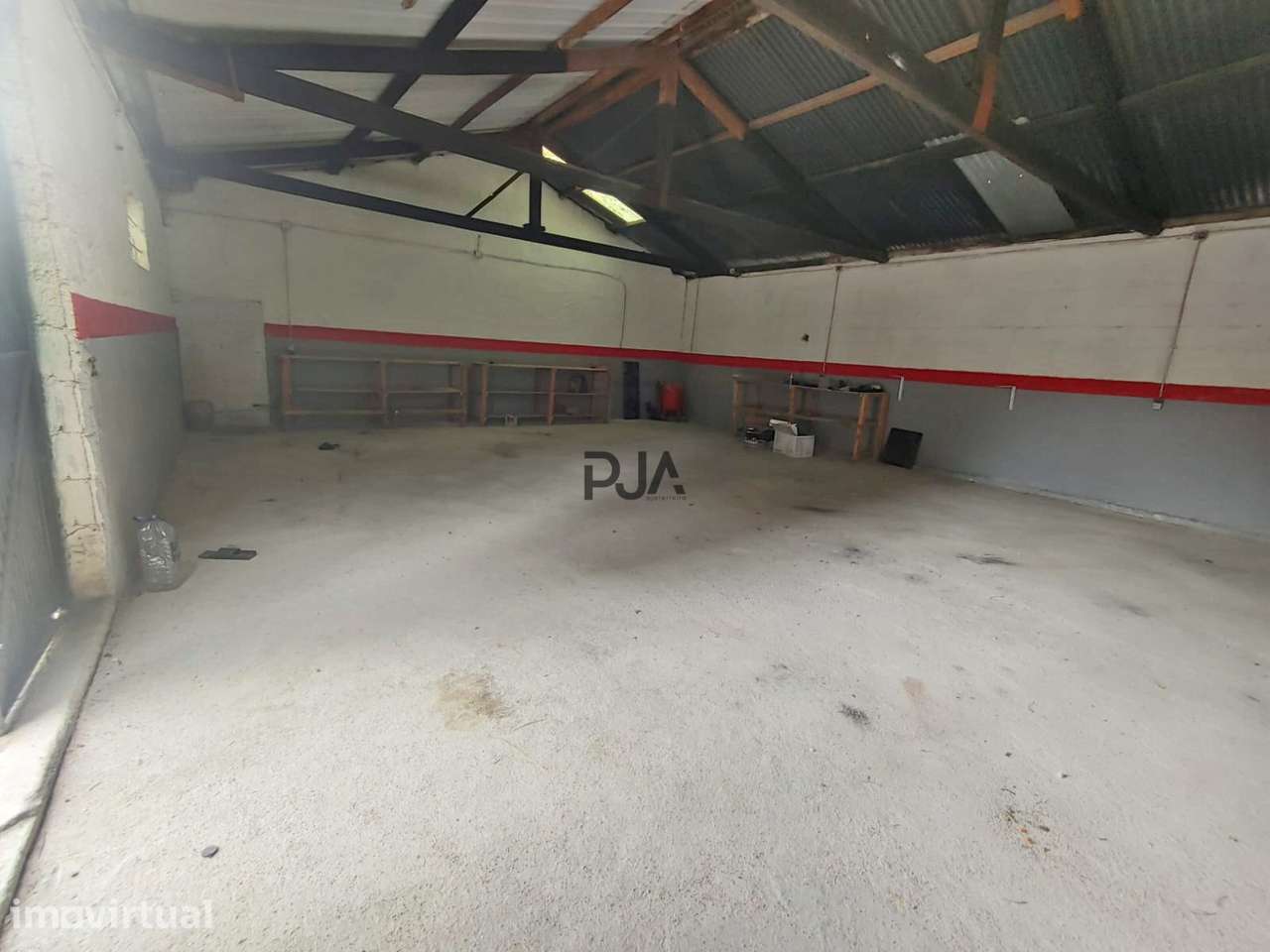 Armazém para venda em S. João de Lourosa, Viseu - Grande imagem: 4/10