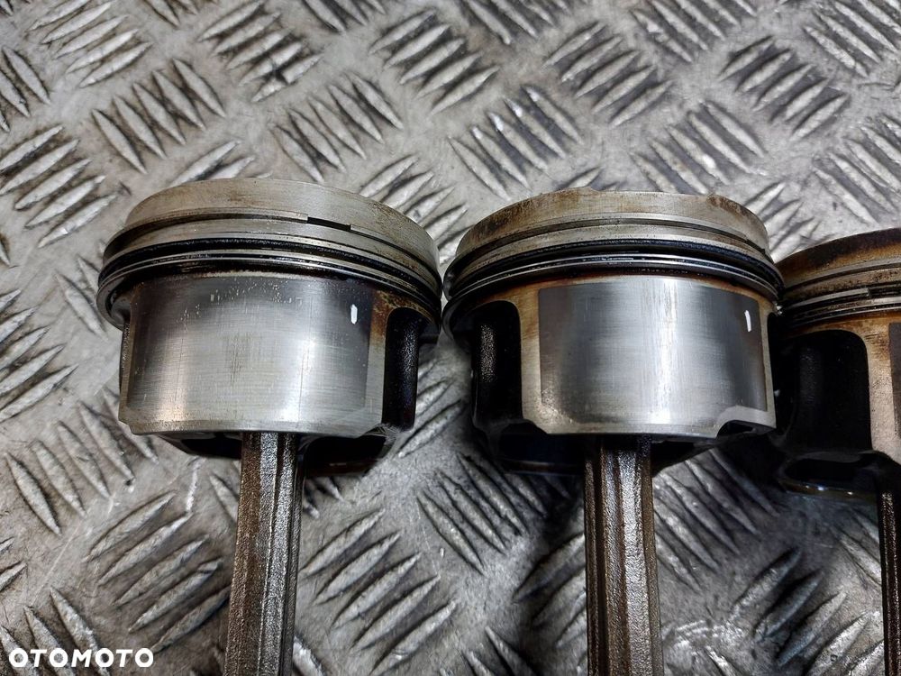 TŁOK + KORBOWÓD KOMPLET 4 SZT VOLKSWAGEN PASSAT B5 1.8 T AEB - 4